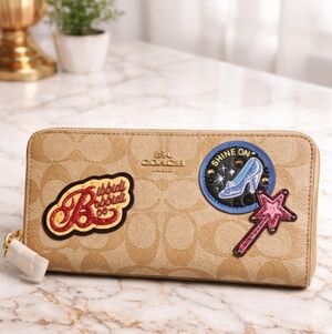Coach Disney Zip Around Wallet Patches Signature Canvas NWT Rare